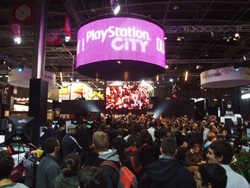 C'est animé dans la Playstation City